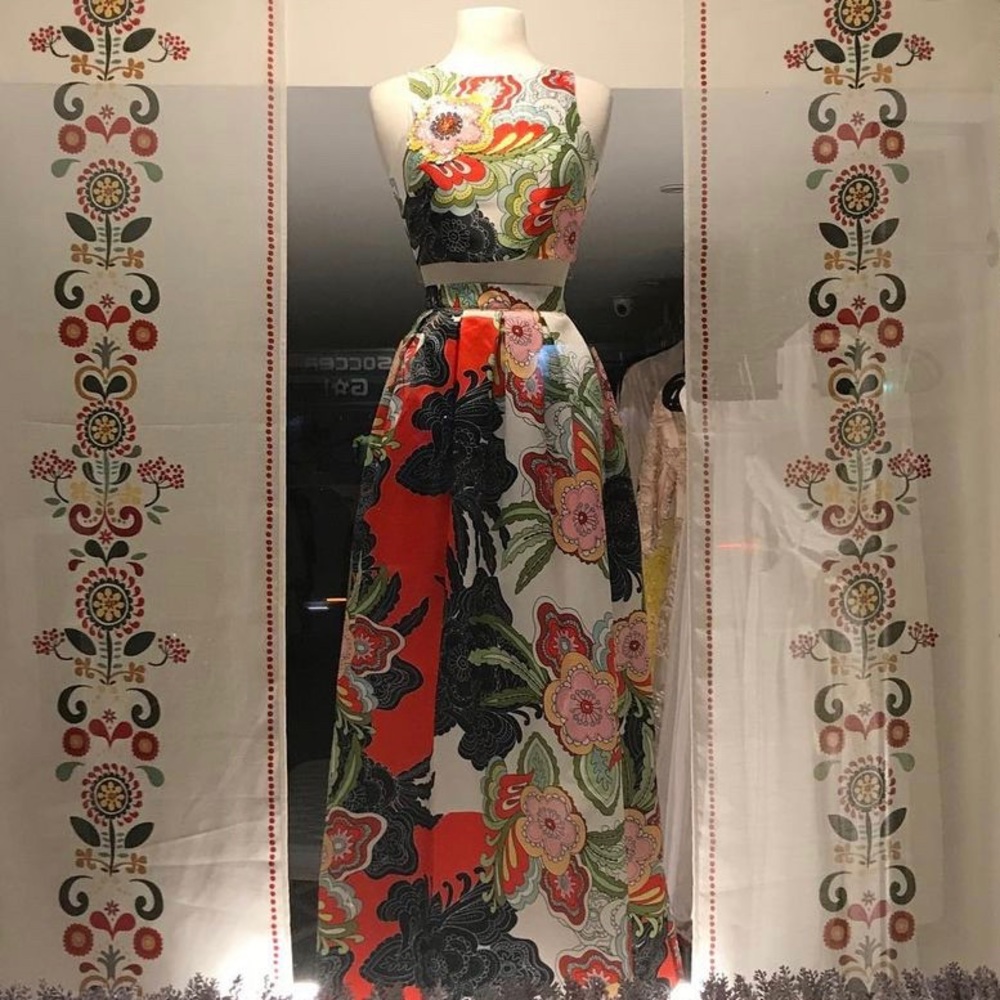 Latiste Crop Top Maxi Skirt Set